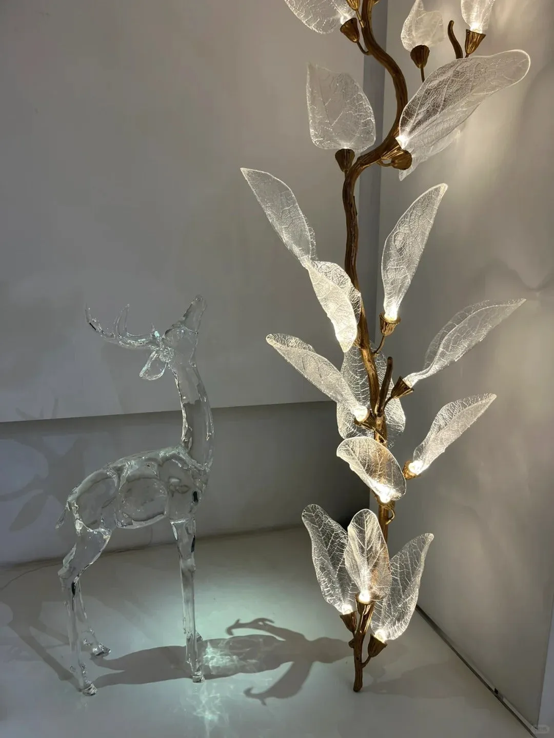 Creative Bionic Resin Leaves Chandelier for Living Room/Dining Room/Staircase