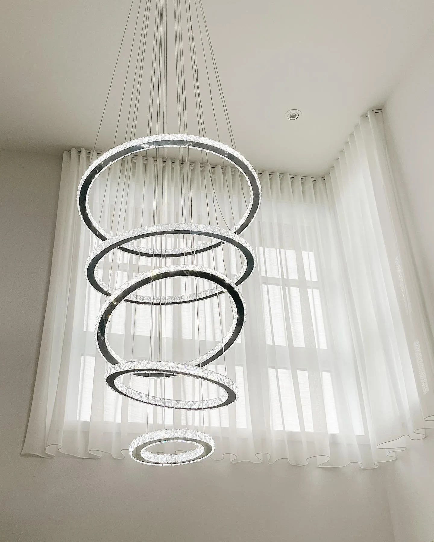 Light Luxury 5/6/7 Rings Crystal Chandelier for Staircase/Foyer/Villa