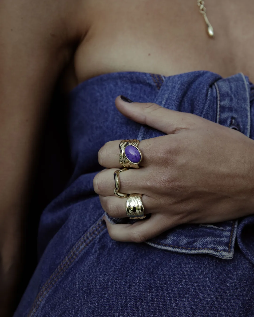 Oyster Shell Gemstone Ring