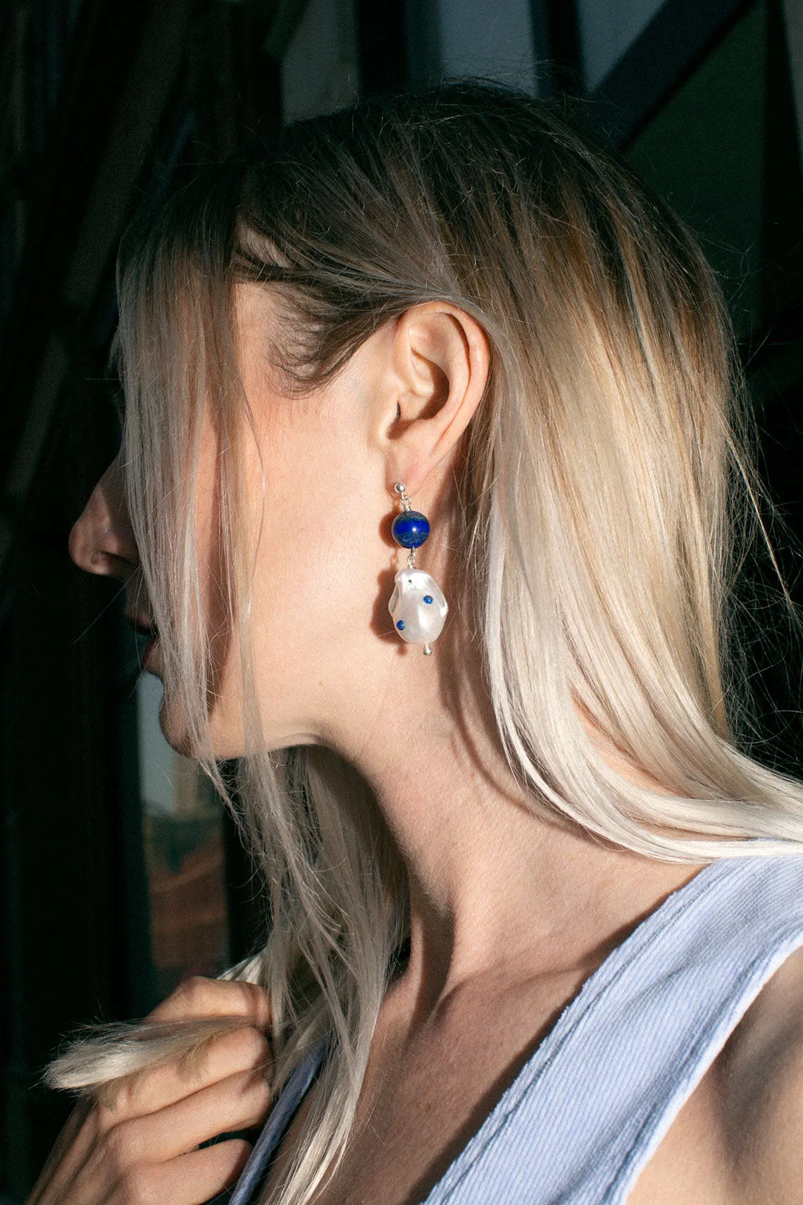 Single Lapis Globe Earing